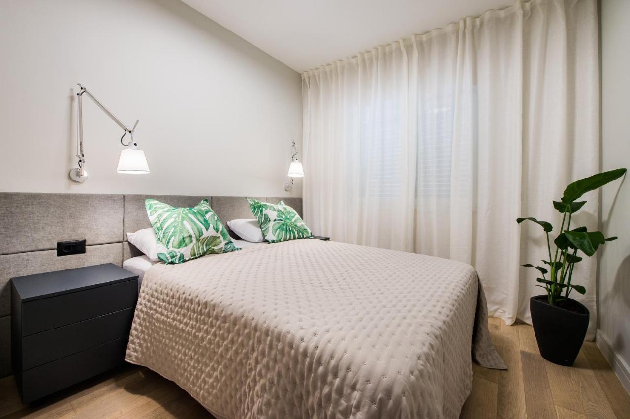 Luxury Apartments Elizabeth 포드스트라나 외부 사진